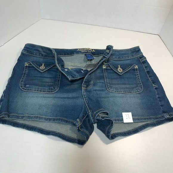 Boyfriend Arizona Jean Co Retro look Jean Short - Womans Sz 11 - NWT - Picture 4 of 7